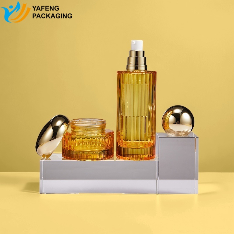 Custom Skincare Glass Bottles and Jars for Cosmetic Packaging YF270D