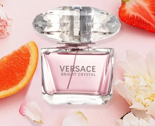 Versace Bright Crystal – The Ultimate Feminine Elegance