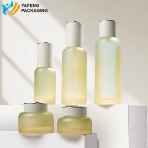 Custom Glass Cosmetic Bottles and Jars for Skincare Packaging YF269B