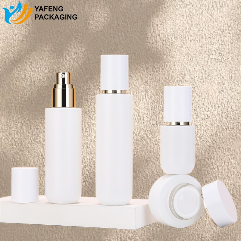 Luxury Round Glass Cosmetic Bottles and Jars for Skincare 12 Luxury Round Glass Cosmetic Bottles and Jars for Skincare 2