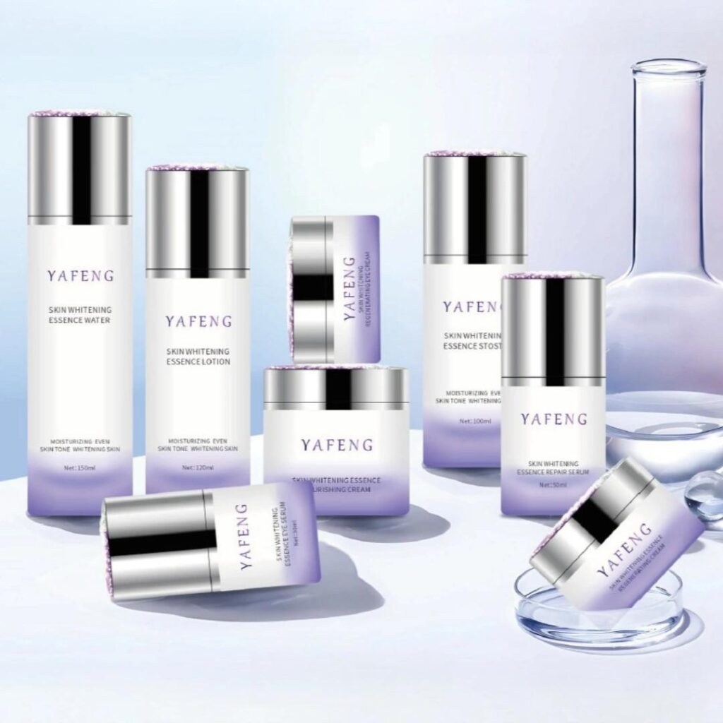 Individuelle Flaschen vs. Standardflaschen: Die Wahl der besten Verpackungsstrategie für Hautpflegeprodukte 5 luxury-glass-skincare-bottle-set-yf271b-custom-cosmetic-packaging.jpg.jpg